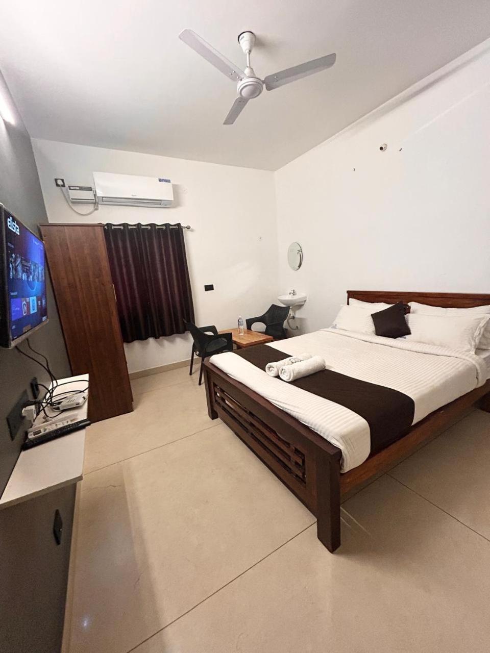 Hotel The Ocean Grand Puducherry Exterior foto