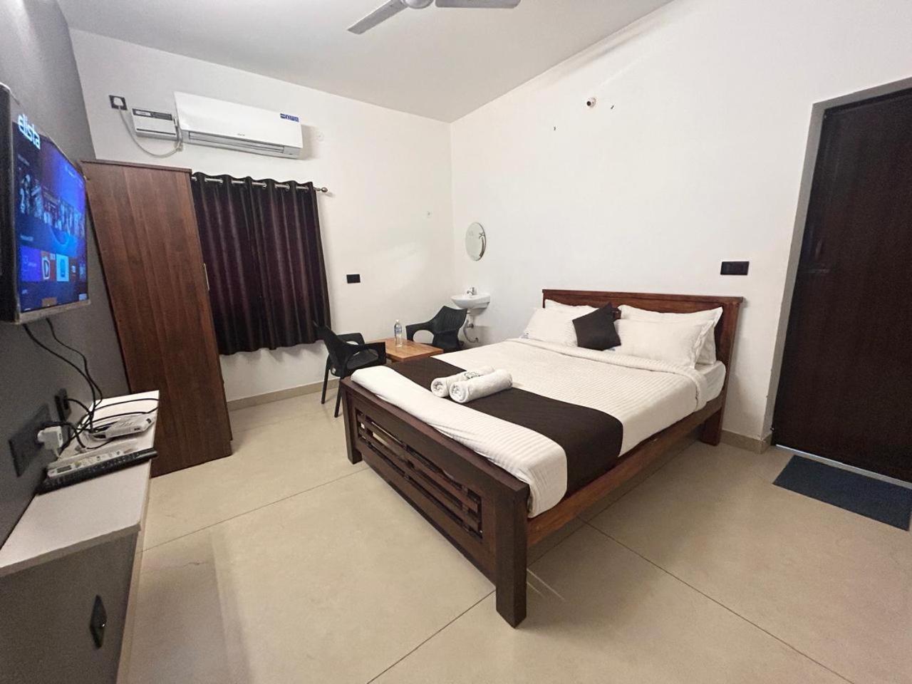 Hotel The Ocean Grand Puducherry Exterior foto
